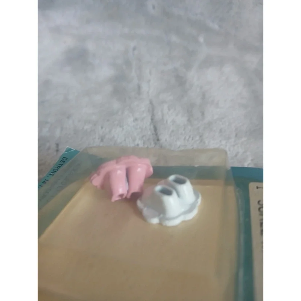 Vintage Mini Dreams 1 Inch Scale Miniature Shoes Pink White Frank's Nursery 2 Pr